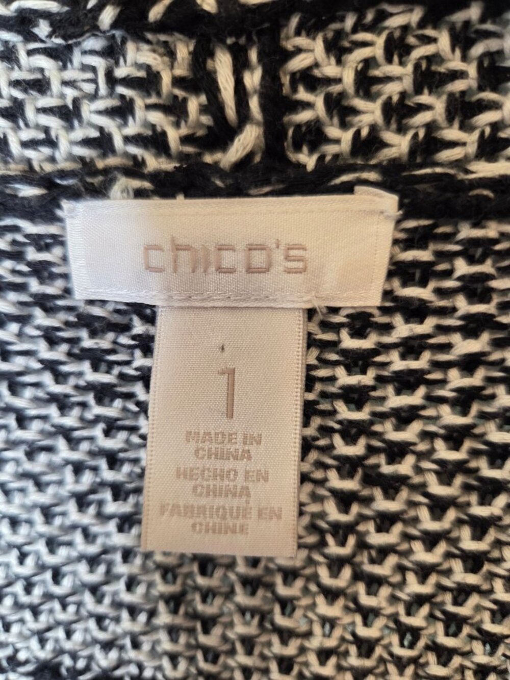 Chicos Black & White Open Front Cardigan Sweater Pockets Size 1Textured - Picture 2 of 7